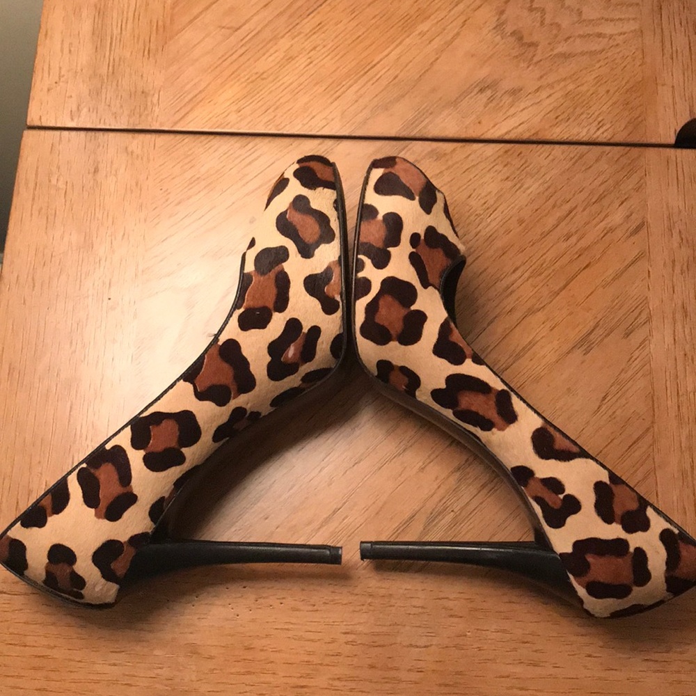 Stuart weitzman pump - Picture 2 of 2
